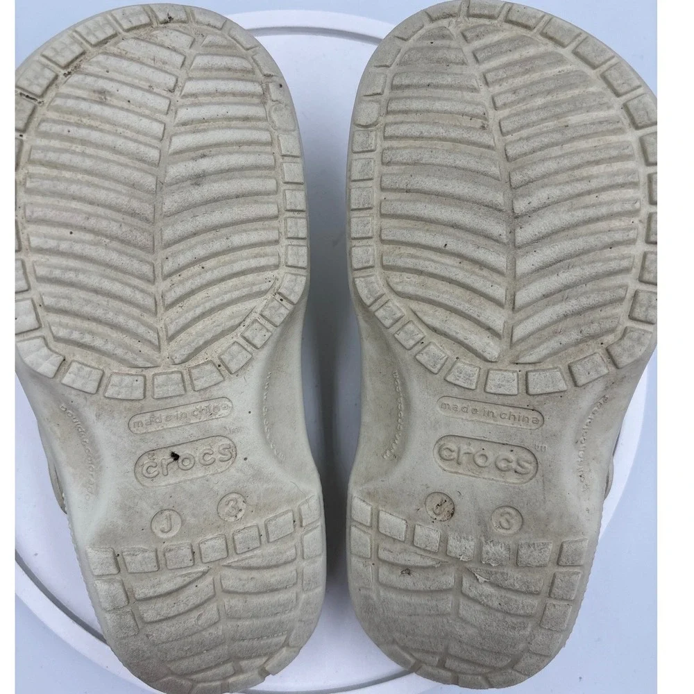 Crocs Classic Clog J3 Bone Off-White Minimalist Gorpcore Breathable Slip-Ons